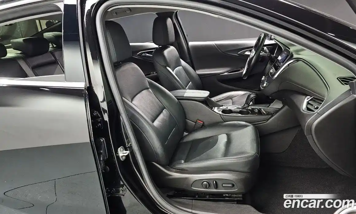 Chevrolet Malibu 2020 2.0 Автомат в Москве № 935178, фото 10