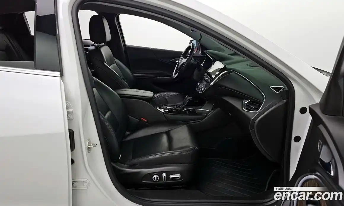 Chevrolet Malibu 2017 2.0 Автомат в Москве № 936202, фото 11