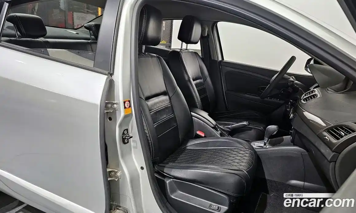 Renault SM3 2013 1.6 гидро, фото 12