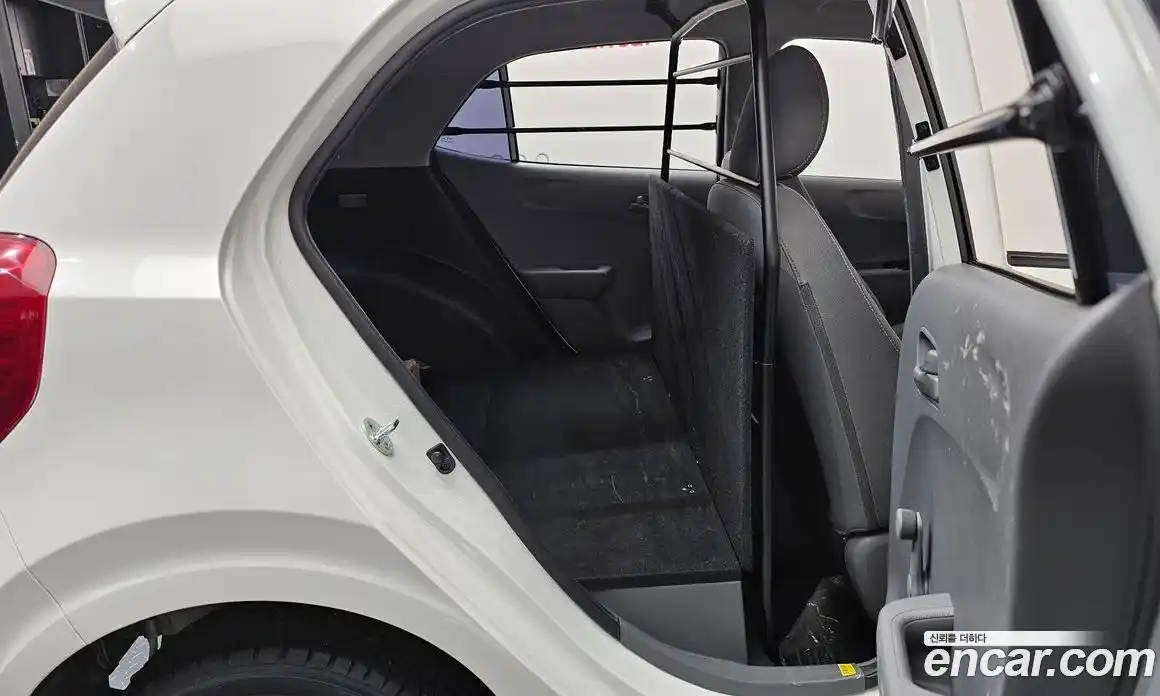 Kia Morning 2021 1.0 Автомат в Москве № 929275, фото 12