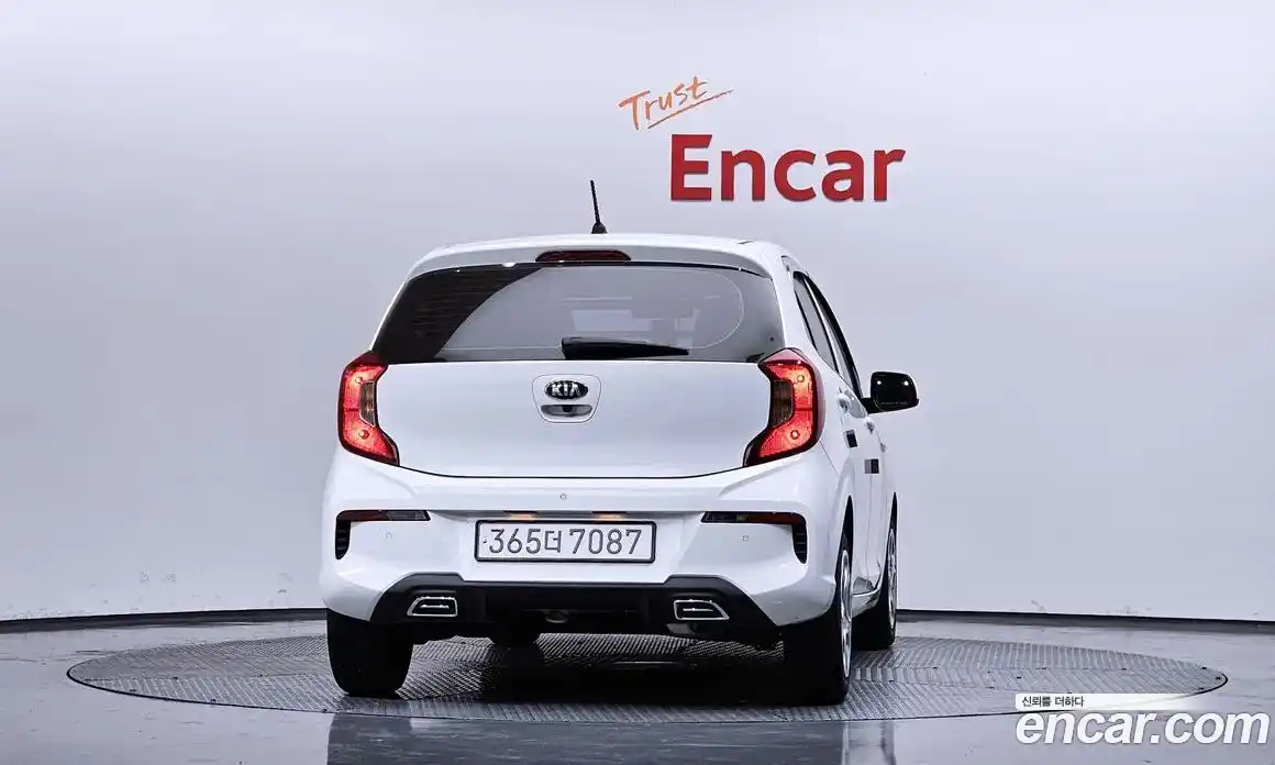 Kia Morning 2021 1.0 Автомат в Москве № 929275, фото 4