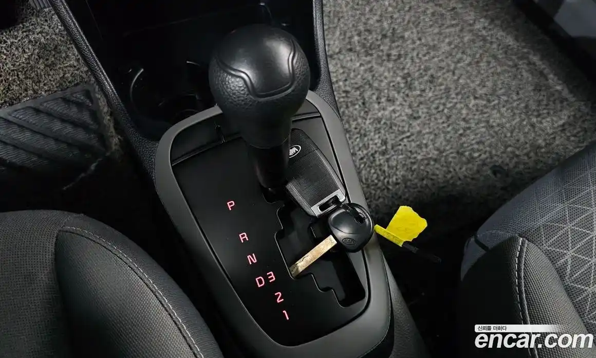 Kia Morning 2021 1.0 Автомат в Москве № 929275, фото 9