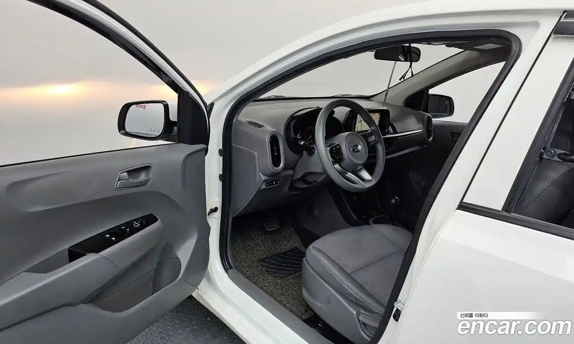 Kia Morning 2021 1.0 Автомат в Москве № 929275, фото 10