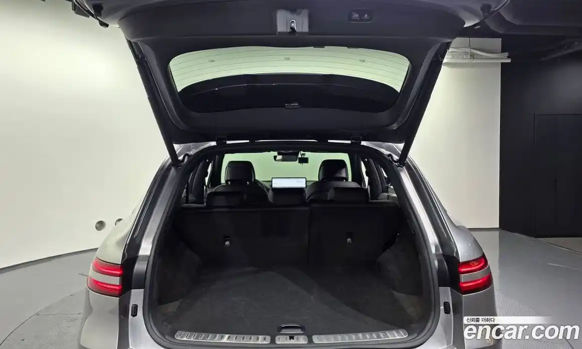 Genesis GV70 2021 2.5 Автомат в Москве № 930604, фото 20