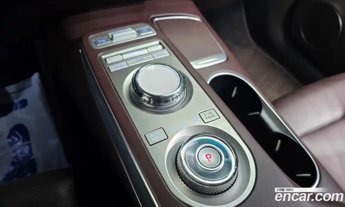 Genesis GV70 2021 2.5 Автомат в Москве № 930604, фото 9