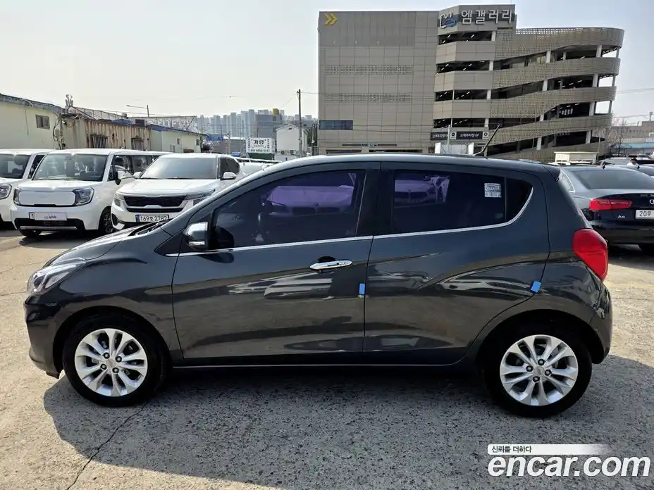 Chevrolet Spark 2019 1.0 Автомат в Москве № 934784, фото 6