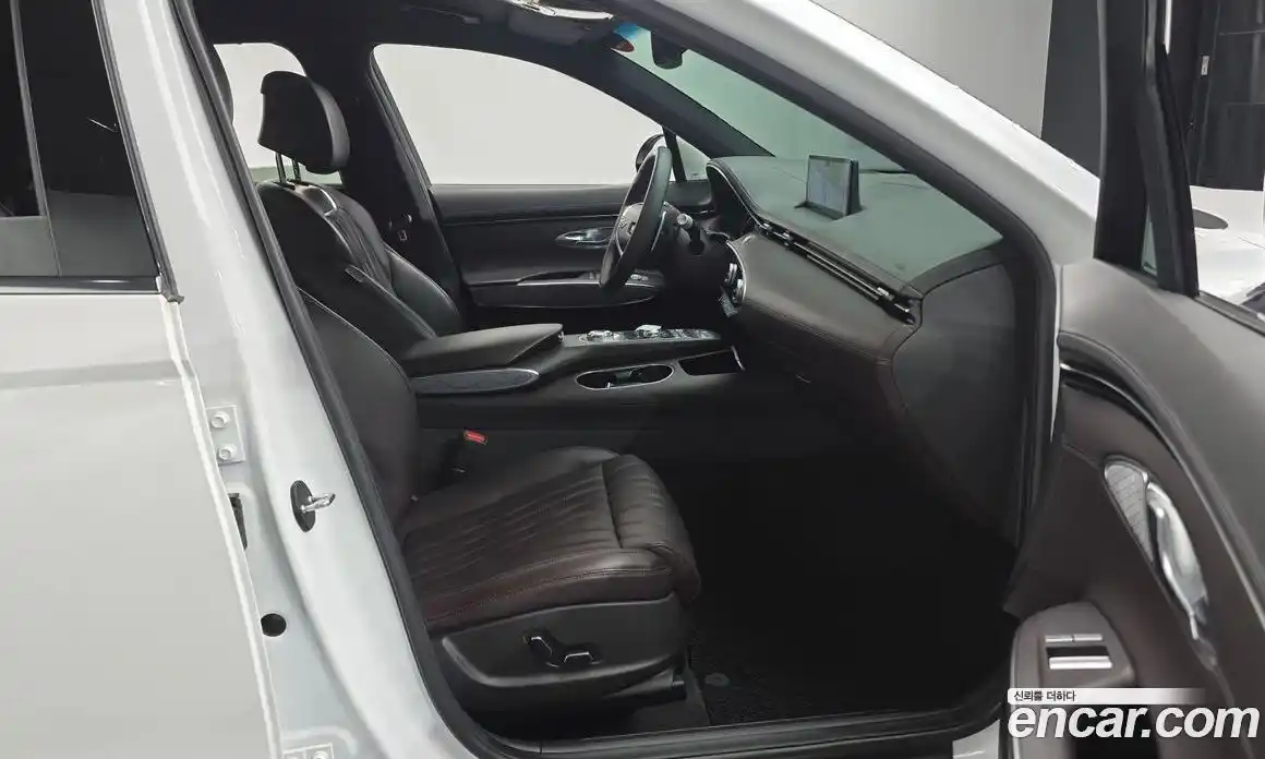 Genesis GV70 2021 2.5 Автомат в Москве № 930674, фото 10