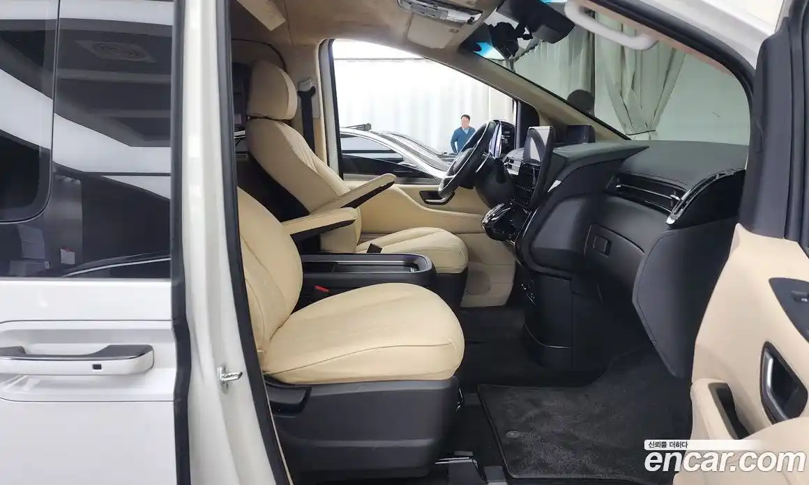 Hyundai Staria 2022 2.2 гидро в Москве № 130035, фото 11