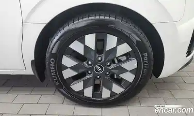 Hyundai Staria 2022 2.2 гидро в Москве № 130035, миниатюра 5
