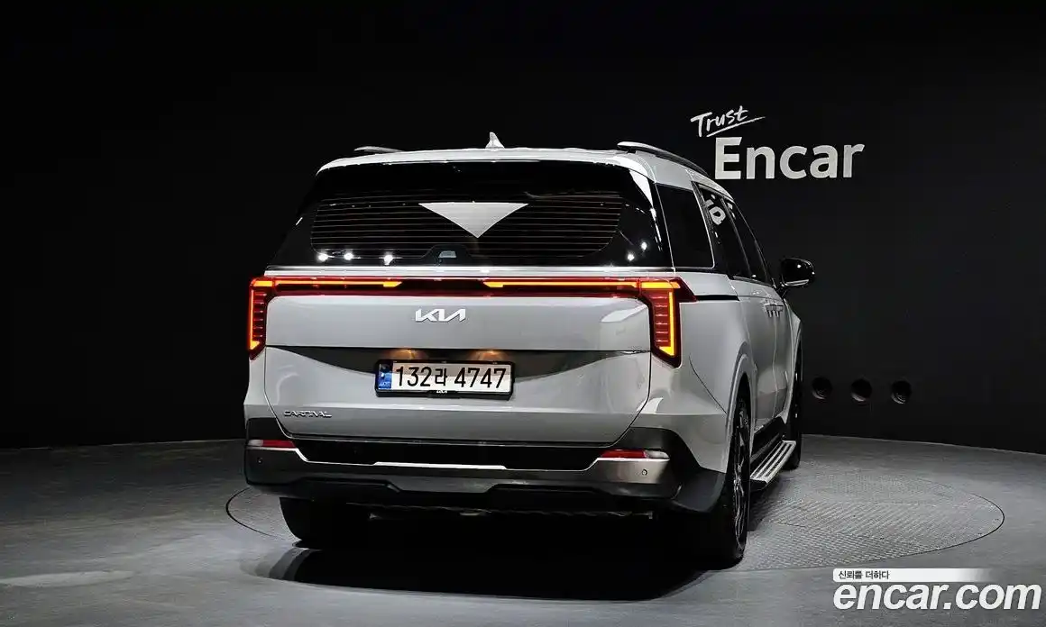 Kia Canival 2024 2.2 гидро в Москве, фото 4