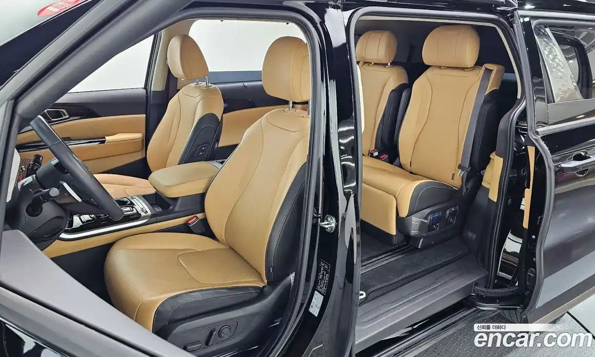 Kia Canival 2023 3.5 Автомат в Москве № 928557, фото 11