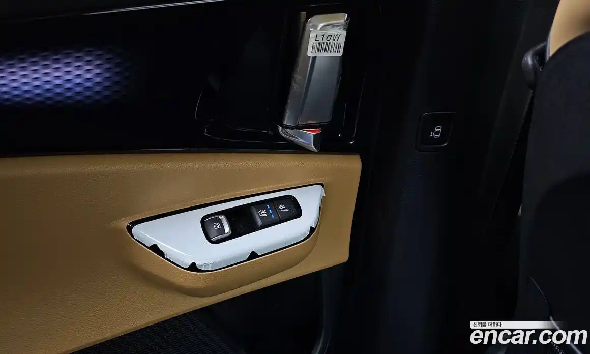 Kia Canival 2023 3.5 Автомат в Москве № 928557, фото 19