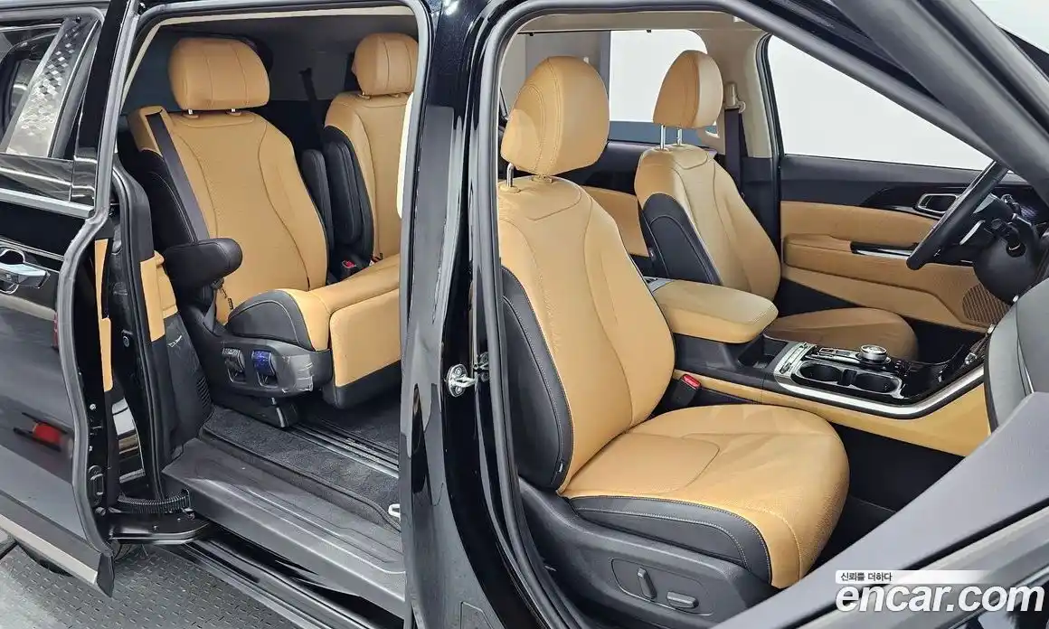 Kia Canival 2023 3.5 Автомат в Москве № 928557, фото 10