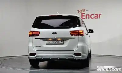 Kia Canival 2020 2.2 Автомат в Москве № 929363, миниатюра 4