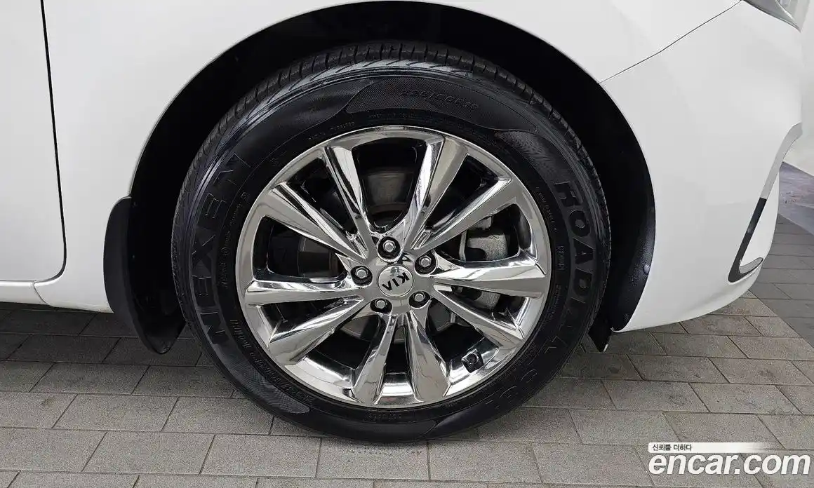 Kia Canival 2020 2.2 Автомат в Москве № 929363, фото 5