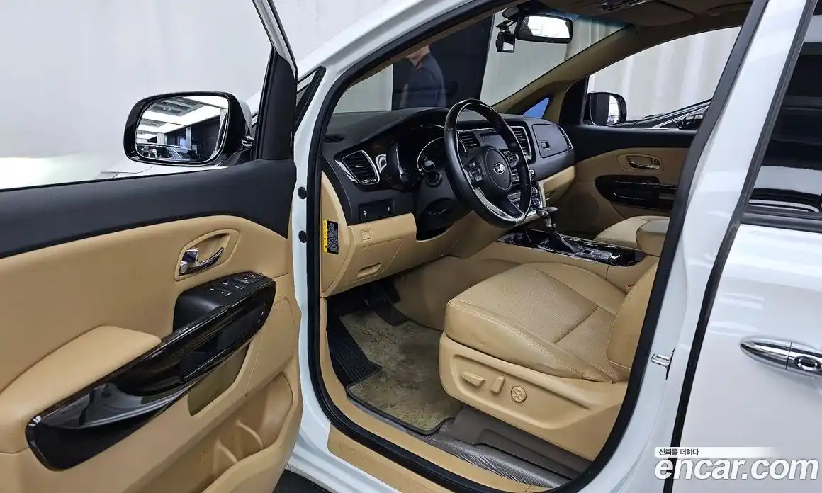 Kia Canival 2020 2.2 Автомат в Москве № 929363, фото 10