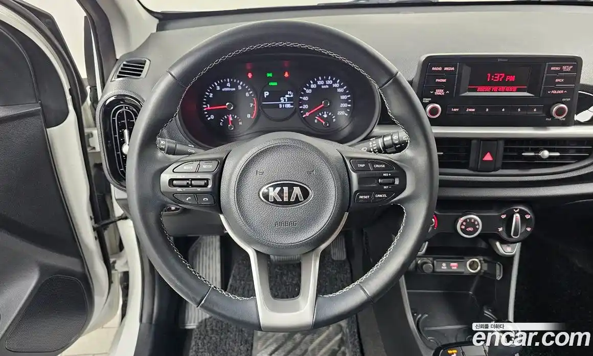 Kia Morning 2018 1.0 Автомат в Москве № 929710, фото 13