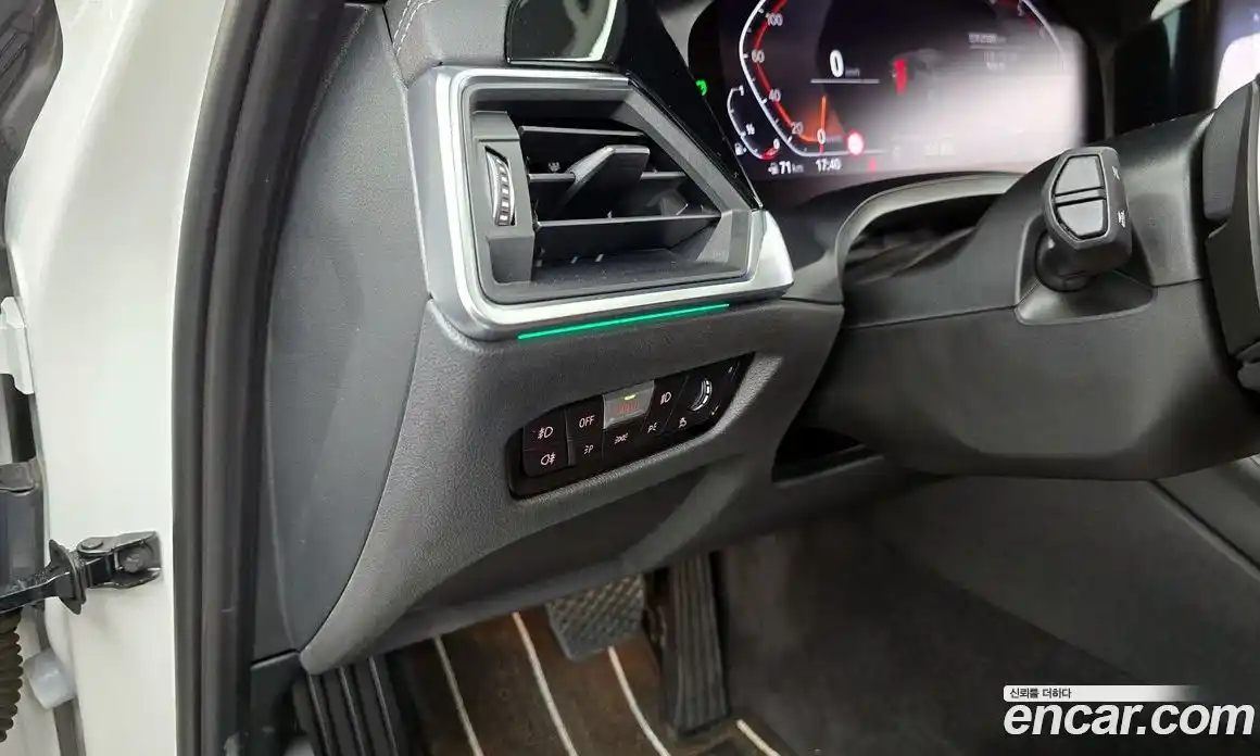 BMW 3-Series 2022 2.0 гидро, фото 16