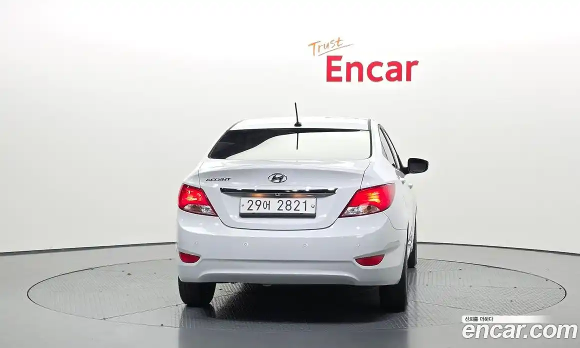 Hyundai Accent 2019 1.4 гидро в Москве № 928012, фото 4