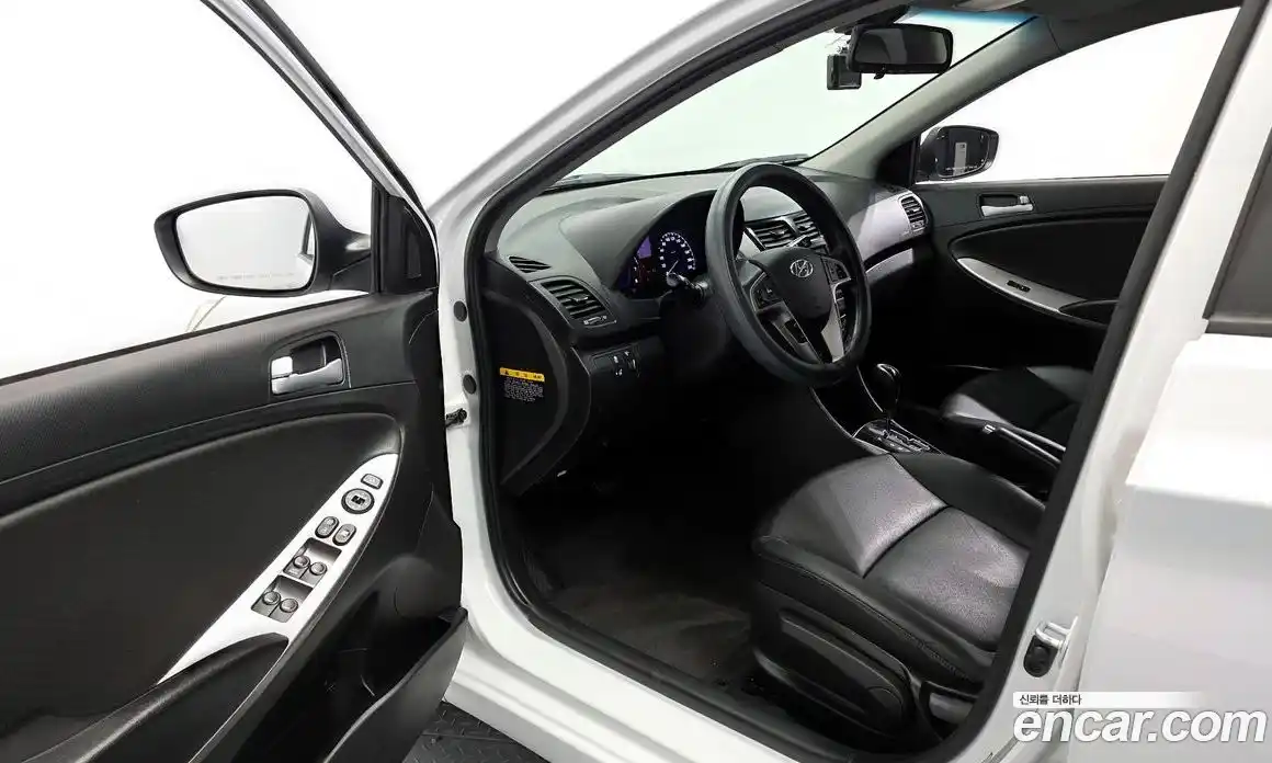 Hyundai Accent 2019 1.4 гидро в Москве № 928012, фото 10