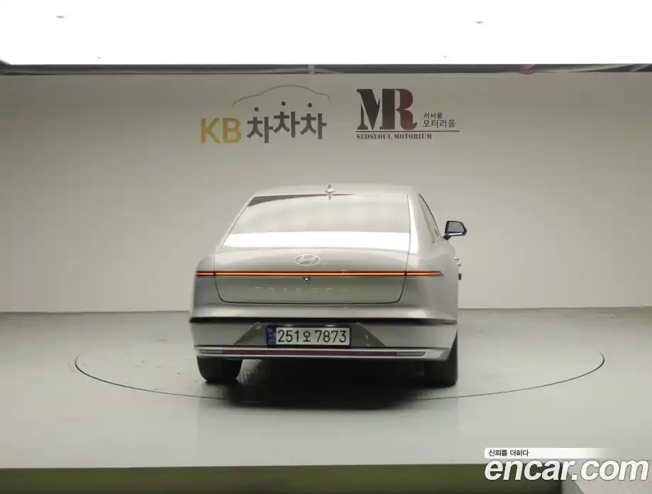 Hyundai Grandeur 2023 2.5 Автомат в Москве № 928068, фото 3