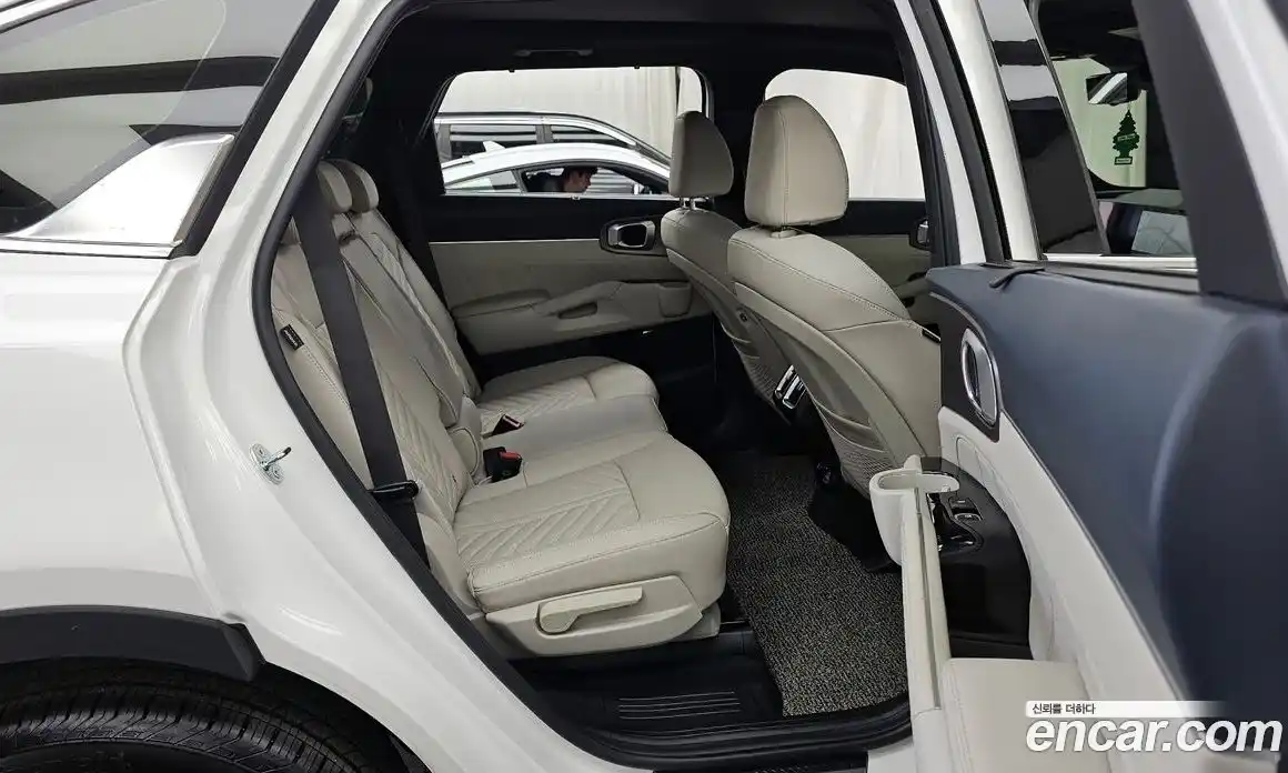 Kia Sorento 2024 1.6 гидро, фото 12