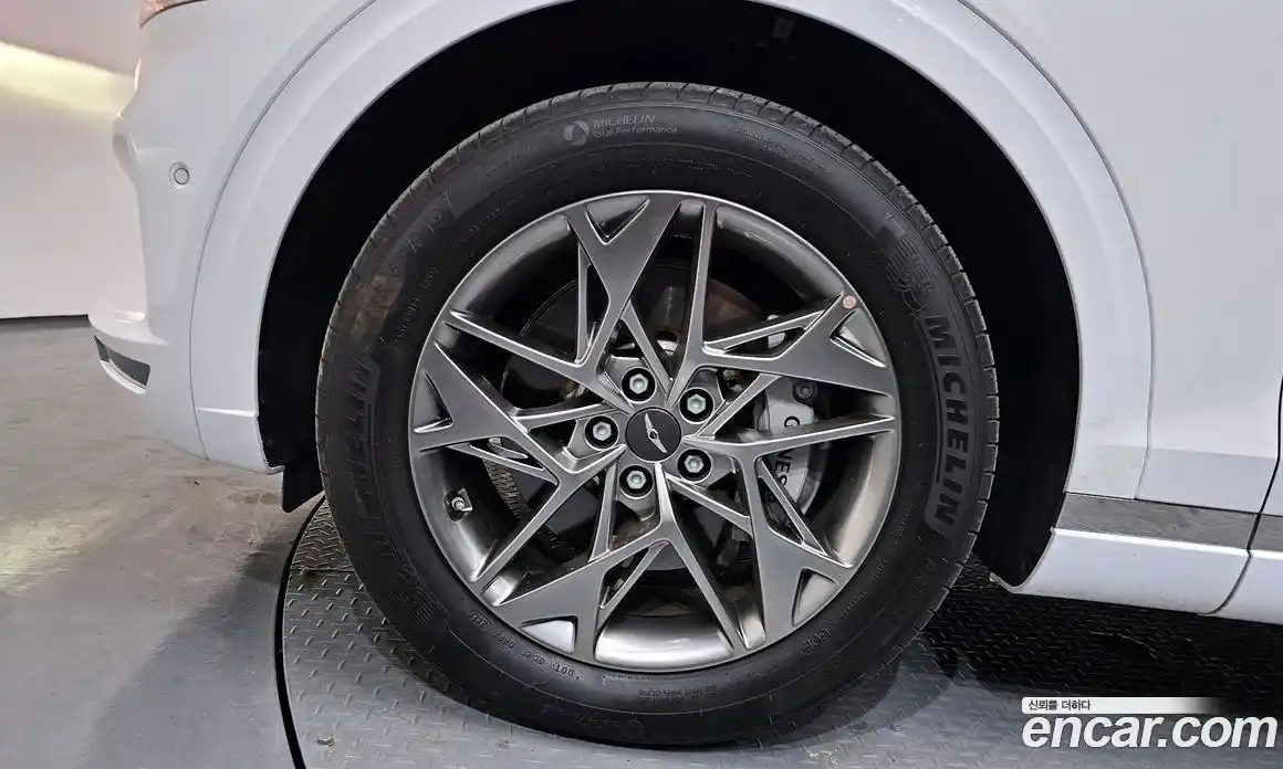 Genesis GV70 2022 2.5 Автомат в Москве № 930319, фото 5