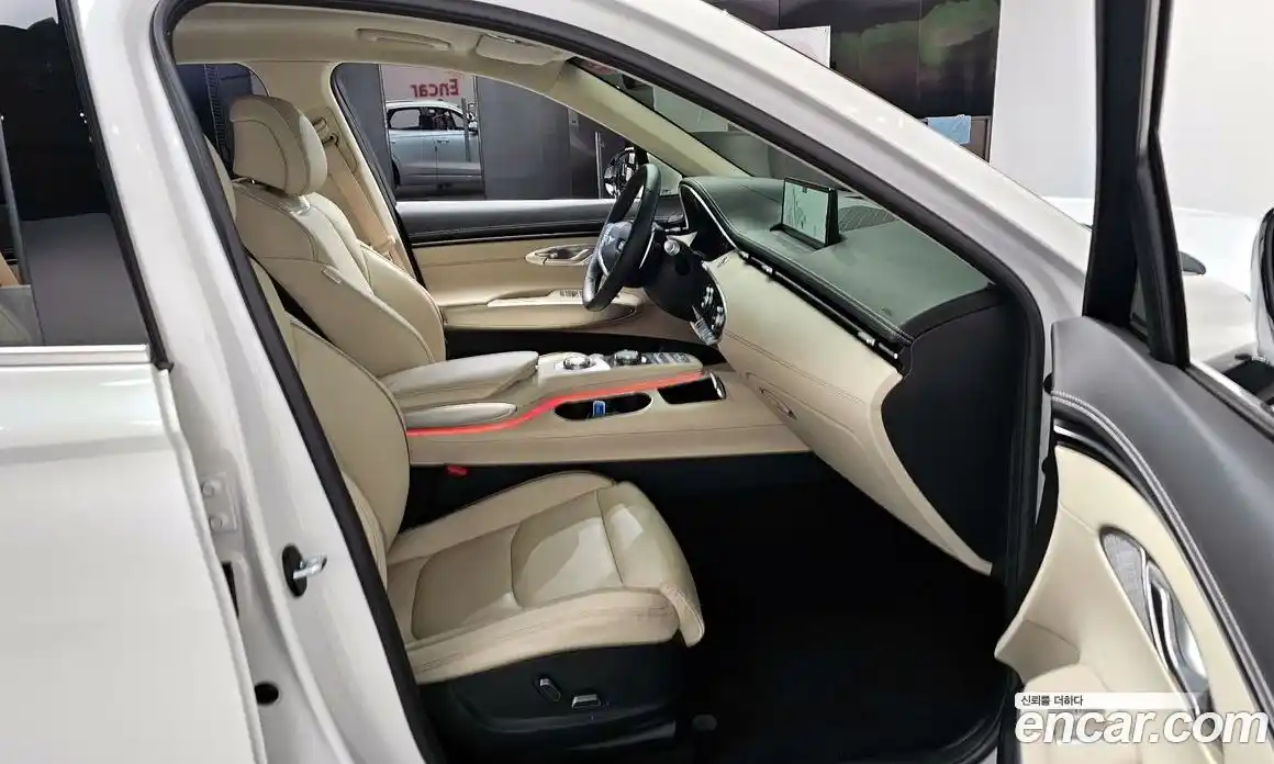 Genesis GV70 2022 2.5 Автомат в Москве № 930319, фото 10