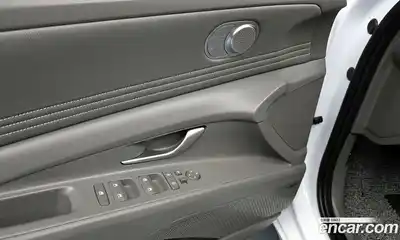 Hyundai Avante 2025 1.6 Автомат в Москве № 926145, миниатюра 11