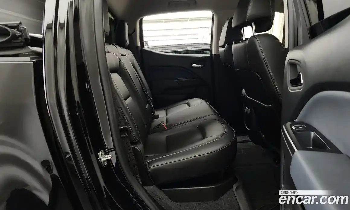 Chevrolet Colorado 2022 3.6 Автомат в Москве № 934652, фото 11