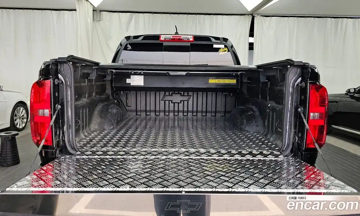 Chevrolet Colorado 2022 3.6 Автомат в Москве № 934652, фото 19