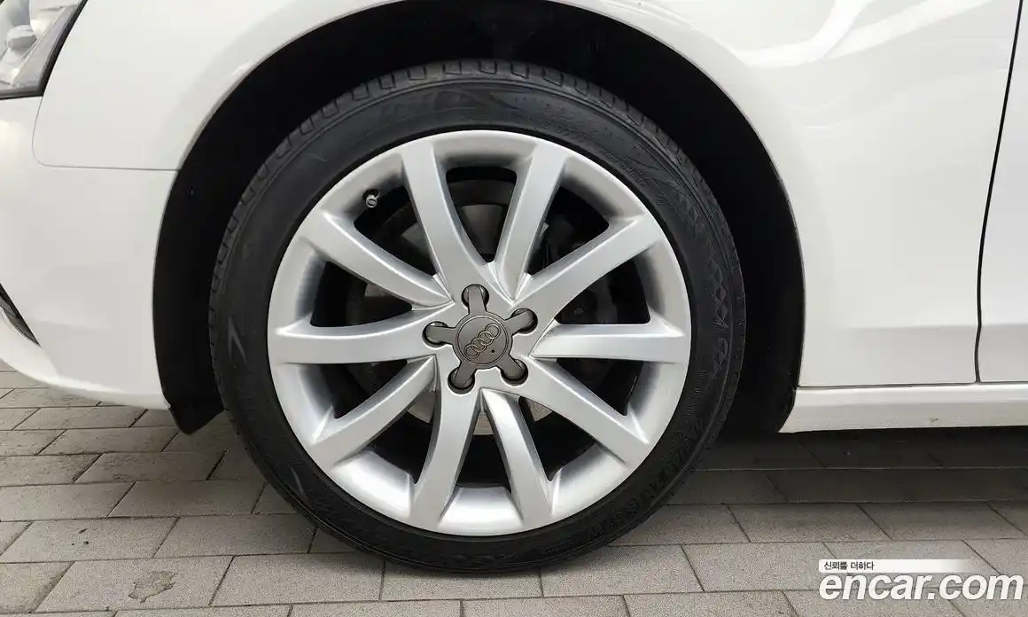 Audi A4 2015 2.0 Автомат в Москве № 1002148, фото 4