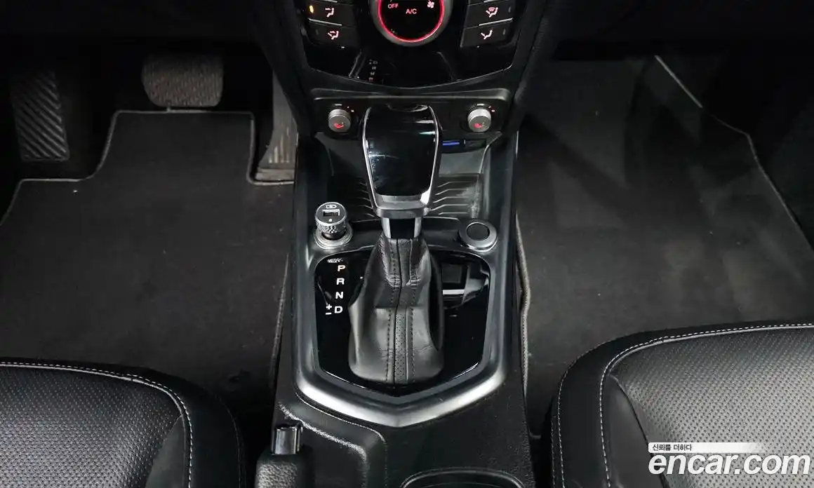 SsangYong TIBOLI 2018 1.6 Автомат в Москве № 1010653, фото 9