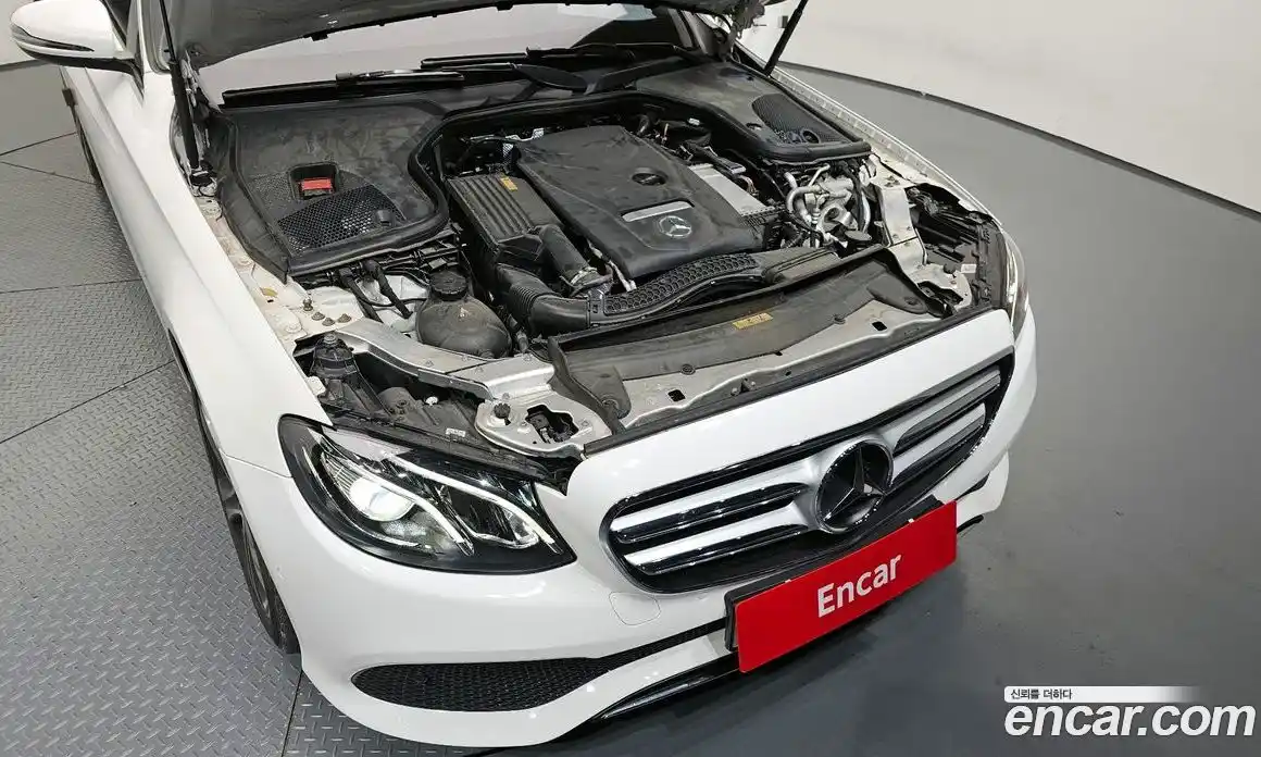 Mercedes-Benz E-Class 2018 2.0 гидро в Москве № 161397, фото 6
