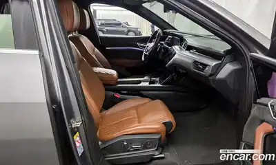 Audi e-tron 2021 0.2 гидро в Москве № 163003, миниатюра 11