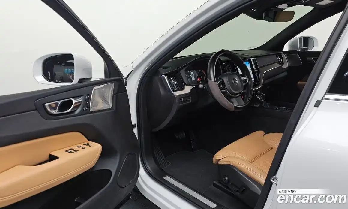 Volvo XC60 2020 2.0 гидро в Москве № 164492, фото 10