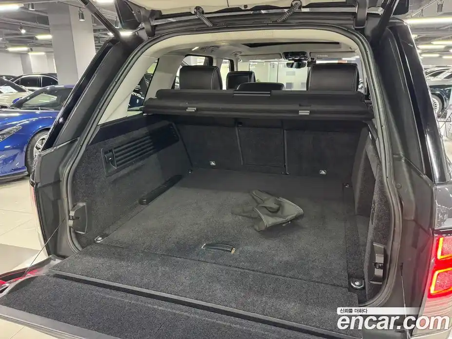 Land Rover Range-Rover 2017 4.4 гидро в Москве № 166794, фото 15