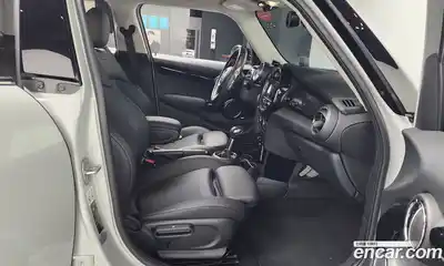 Mini Cooper 2019 2.0 гидро в Москве № 167020, миниатюра 11