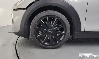 Mini Cooper 2019 2.0 гидро в Москве № 167020, миниатюра 5