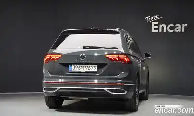 Volkswagen Tiguan 2022 2.0 гидро в Москве № 168597, миниатюра 4