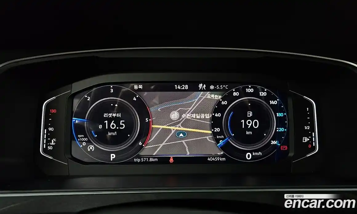 Volkswagen Tiguan 2022 2.0 гидро в Москве № 168597, фото 8