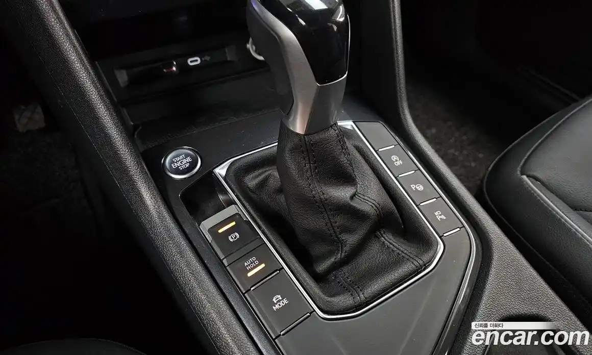 Volkswagen Tiguan 2022 2.0 гидро в Москве № 168597, фото 9