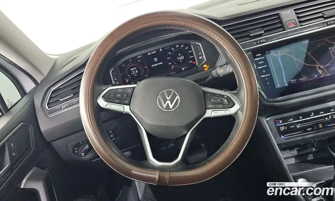 Volkswagen Tiguan 2023 2.0 гидро в Москве № 168919, фото 13
