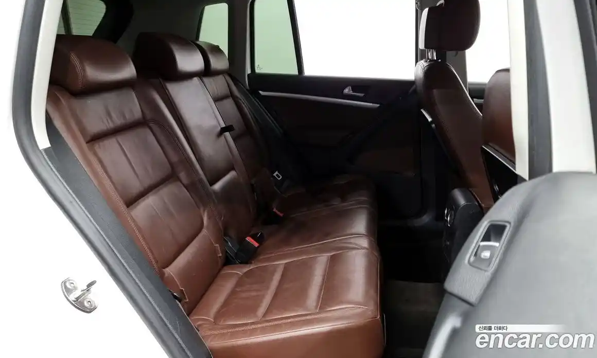 Volkswagen Tiguan 2013 2.0 гидро в Москве № 169231, фото 12