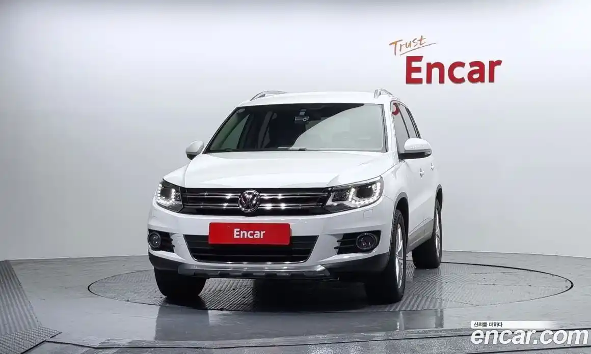 Volkswagen Tiguan 2013 2.0 гидро в Москве № 169231, фото 3