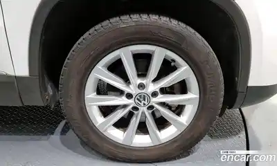 Volkswagen Tiguan 2013 2.0 гидро в Москве № 169231, миниатюра 5