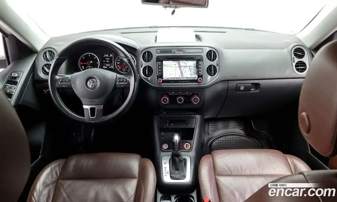 Volkswagen Tiguan 2013 2.0 гидро в Москве № 169231, фото 7