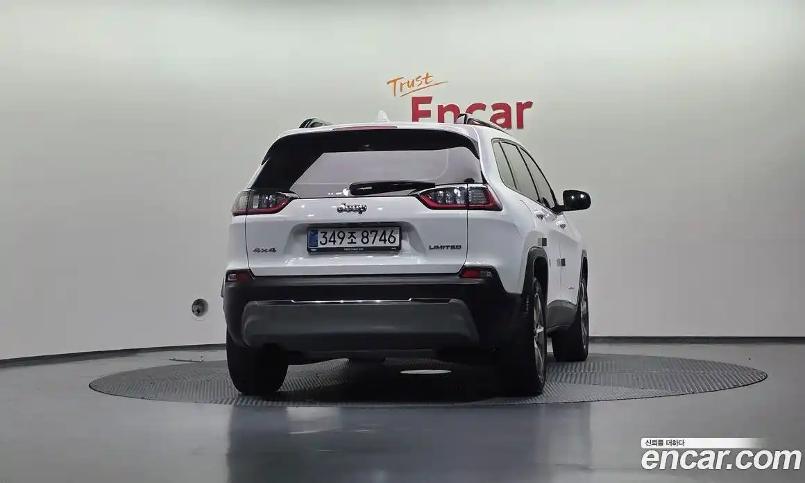 Jeep Cherokee 2022 2.4 гидро в Москве № 169468, фото 4