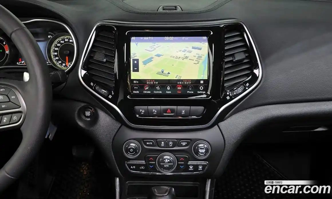Jeep Cherokee 2022 2.4 гидро в Москве № 169468, фото 8