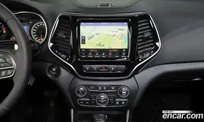 Jeep Cherokee 2022 2.4 гидро в Москве № 169468, миниатюра 8